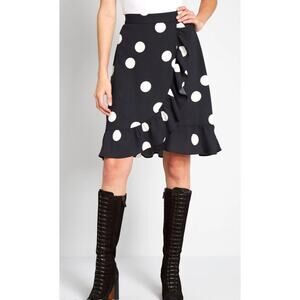 ModCloth Black White It's a Wrap Polka Dot Ruffled A-Line Skirt Size 2 NWT